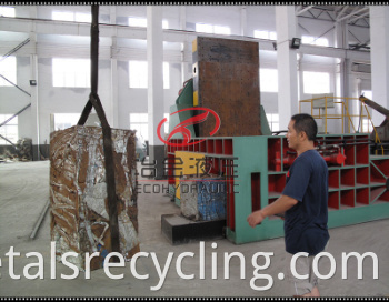 Y81t-130 Automatic Waste Metal Scraps Pressing Baler Machine